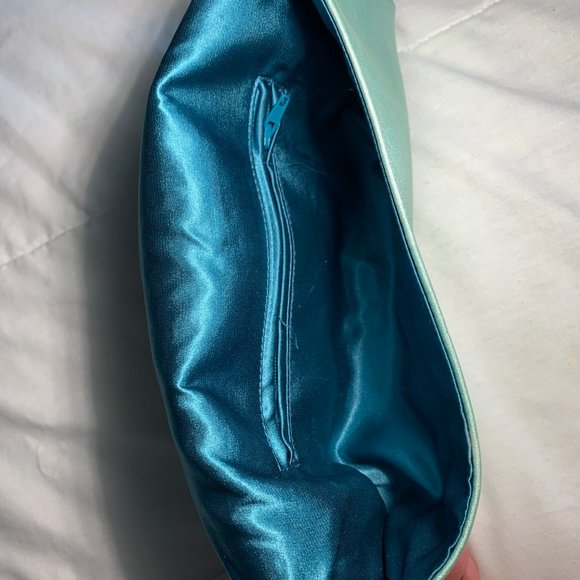 Shiraleah Chicago Mint Papillon Clutch - Picture 7 of 7